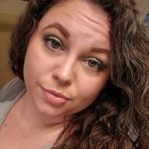 Meet your Posher, Alicia